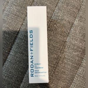 Rodan + Fields Defrizz+ Oil Treatment
